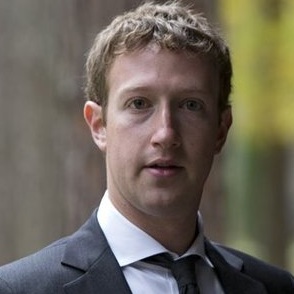 Mark_Zuckerberg_en_costume