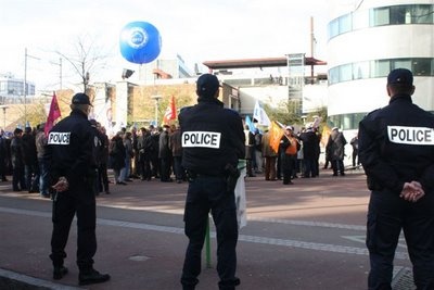 Manifestations HP-EDS du 13 novembre site d'Issy-les-Moulineaux